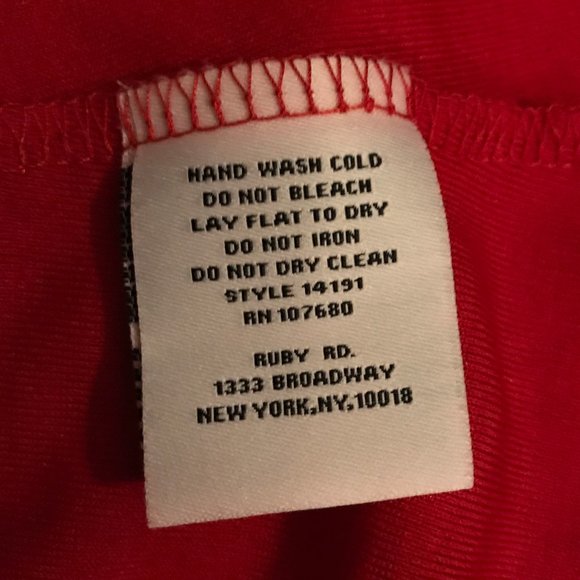 RUBY RD Classic RED & Metallic Silver Dotted "Shark Bite" Long Sleeve Tunic~EUC! - Picture 11 of 11